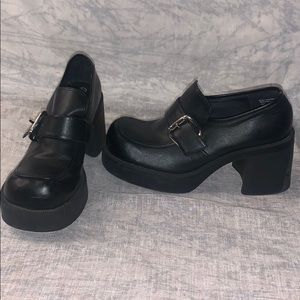 VINTAGE 90’s platform chunky heel loafers